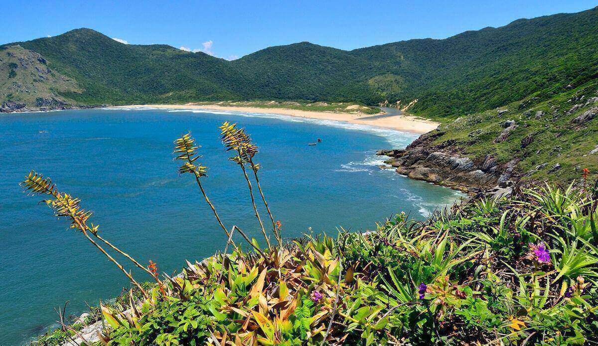 Praias escondidas no Brasil para conhecer!