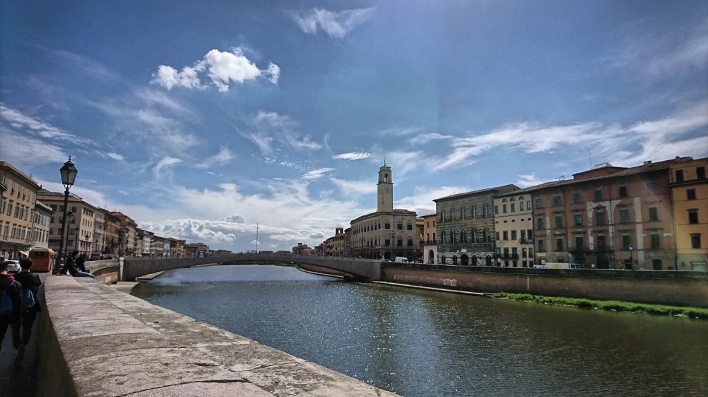 Rio Arno, vista Piazza centrale