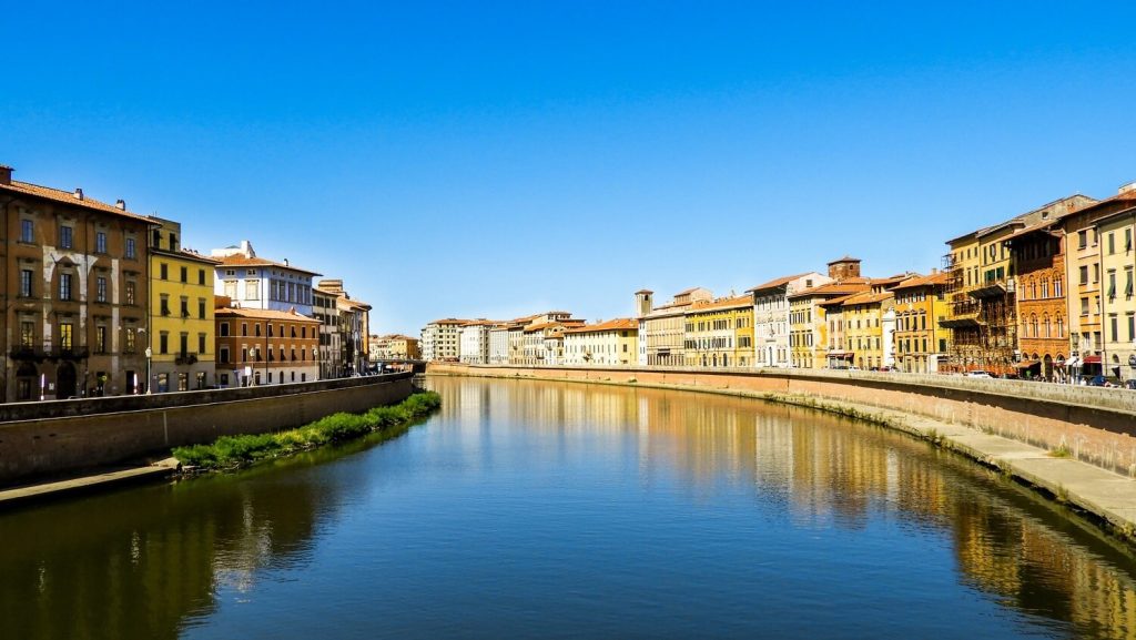 Rio Arno, Pisa, Italia