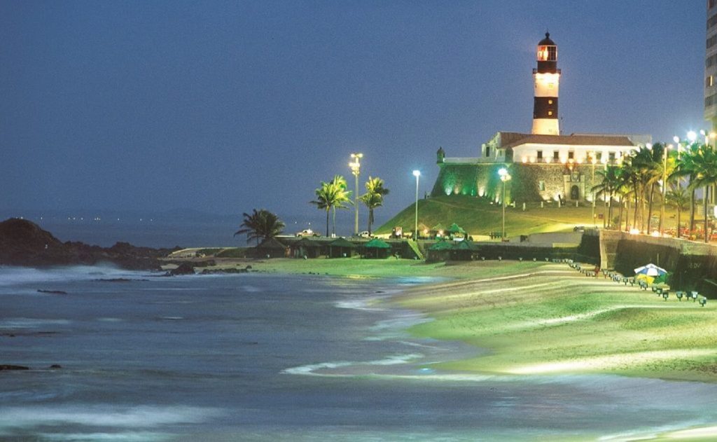 Farol da Barra - Salvador -BA - vista noturna