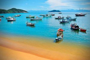 Armação de Búzios - barcos