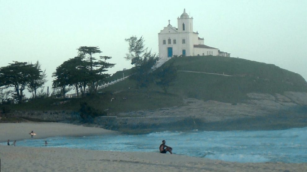 Praia da Vila vista da Igreja