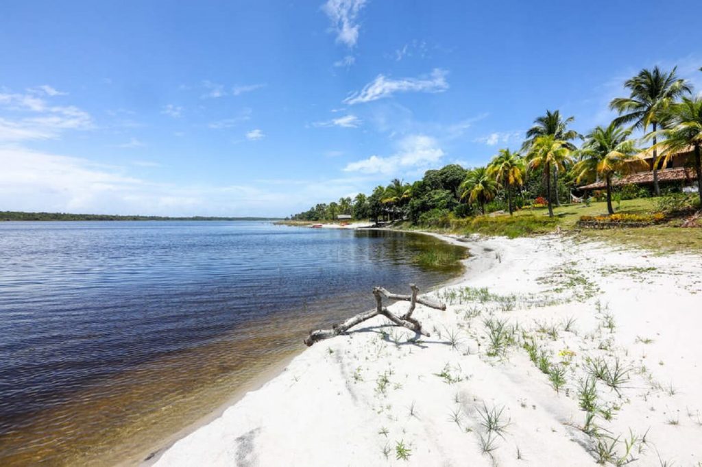 Praia e Lagoa do Cassanje