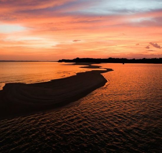 Amanhecer no Rio Negro - Amazonia