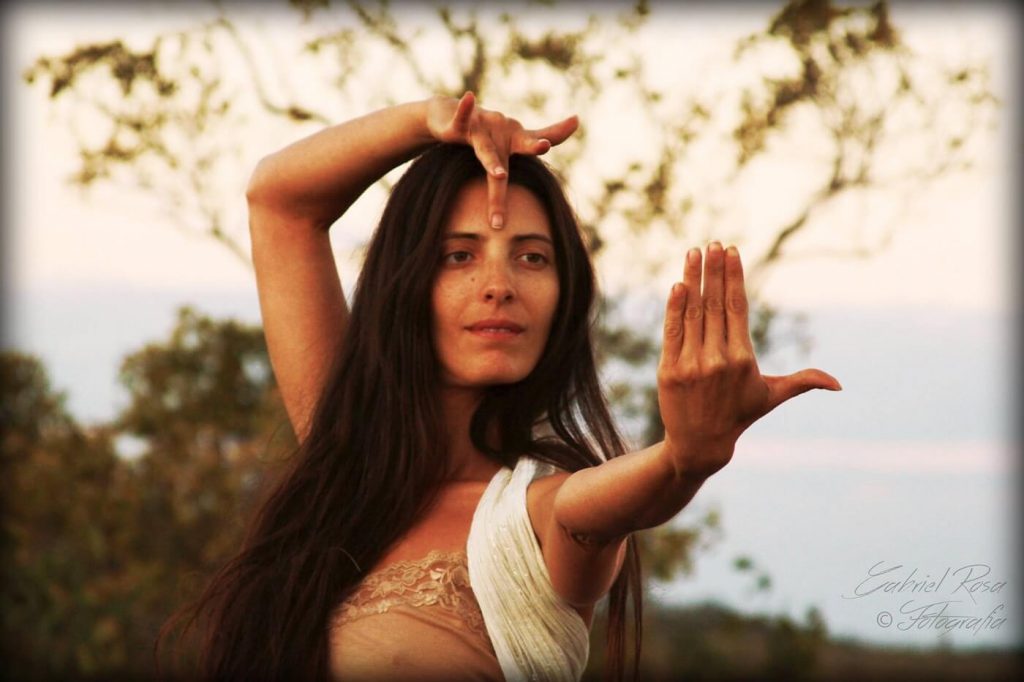 Amber Joy Rava - Templo da dança