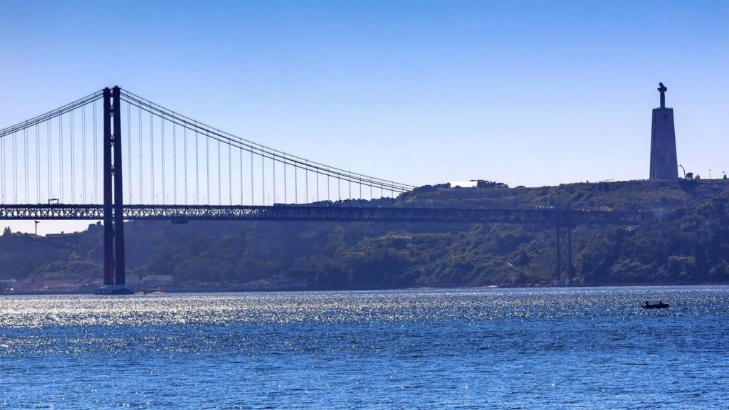 Ponte sobre o Rio Tejo