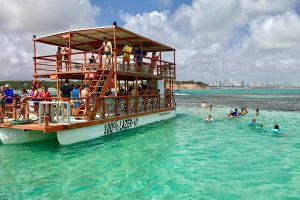 Passeio de Catamarã